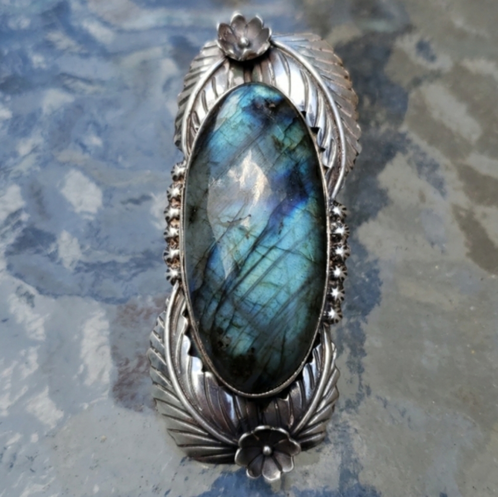 SOLD HUGE Labradorite Sterling Silver Ring Sz 7.25 - Picture 3 of 10